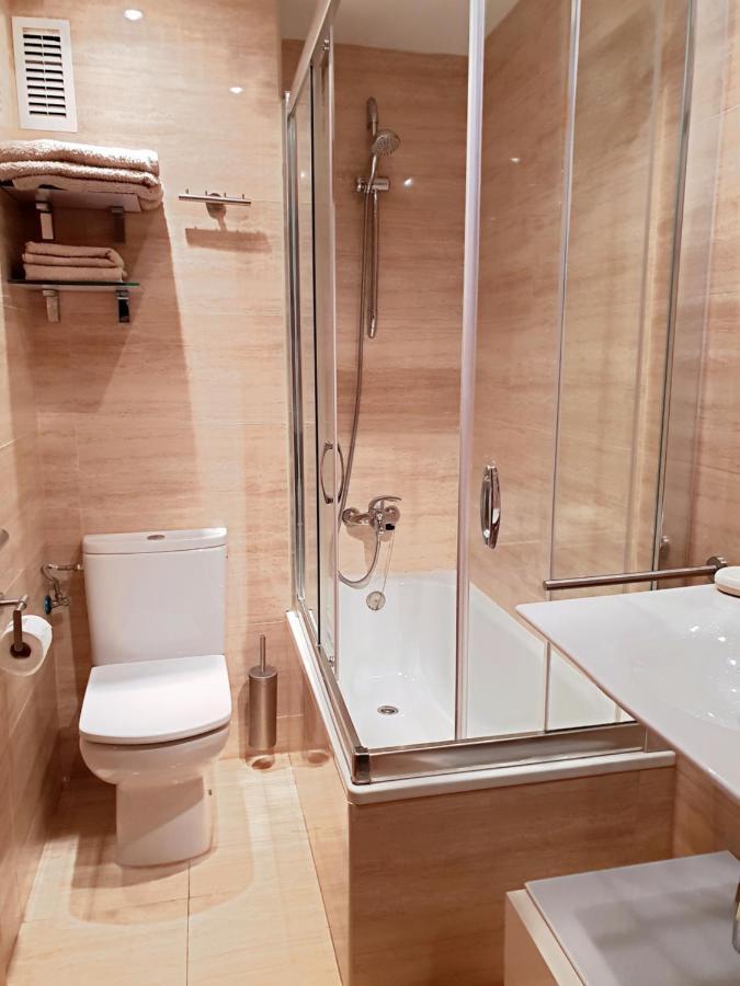 Apart Del Sol Apartment กัมบริลส์ ภายนอก รูปภาพ